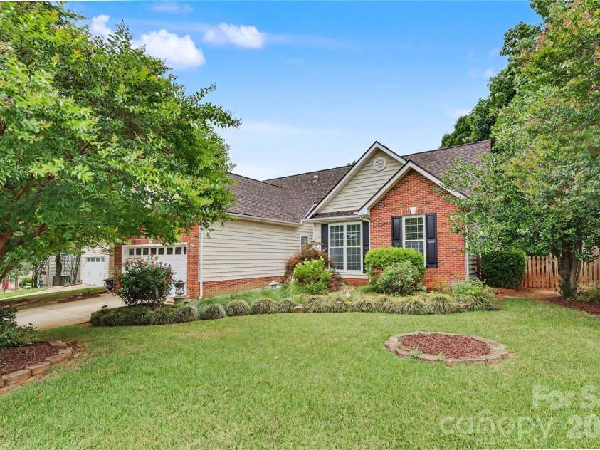 308 Braxton Drive, Indian Trail, NC 28079.  MLS# CAR4396593, YatesRealty ID 37978. 