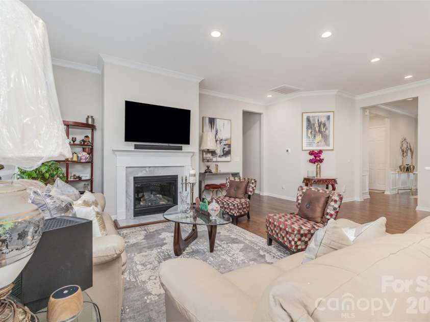 19004 Dry Narrows Way, Charlotte, NC 28278.  MLS# CAR4433979, YatesRealty ID 3798. 