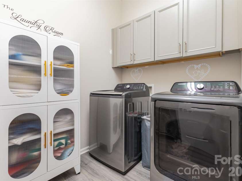 19004 Dry Narrows Way, Charlotte, NC 28278.  MLS# CAR4433979, YatesRealty ID 3798. 