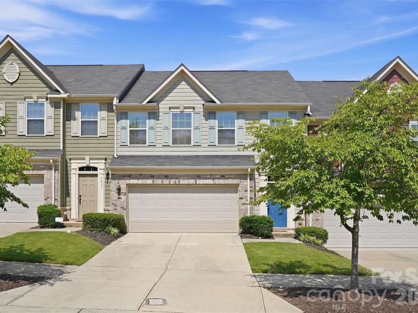 2450 Alyssa Lane, Charlotte, NC 28208.  MLS# CAR4400063, YatesRealty ID 37980. 