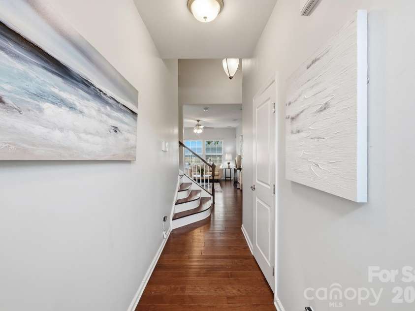 2450 Alyssa Lane, Charlotte, NC 28208.  MLS# CAR4400063, YatesRealty ID 37980. 