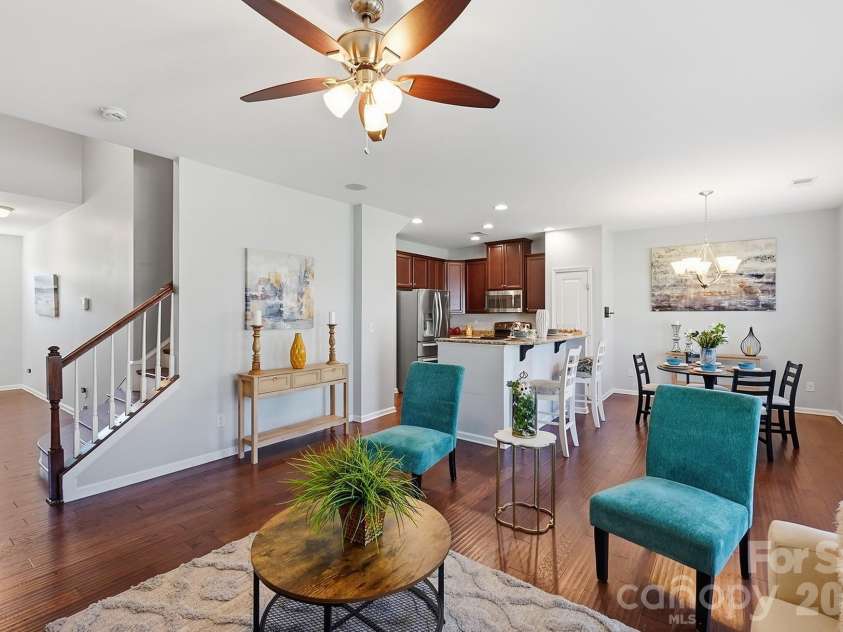 2450 Alyssa Lane, Charlotte, NC 28208.  MLS# CAR4400063, YatesRealty ID 37980. 