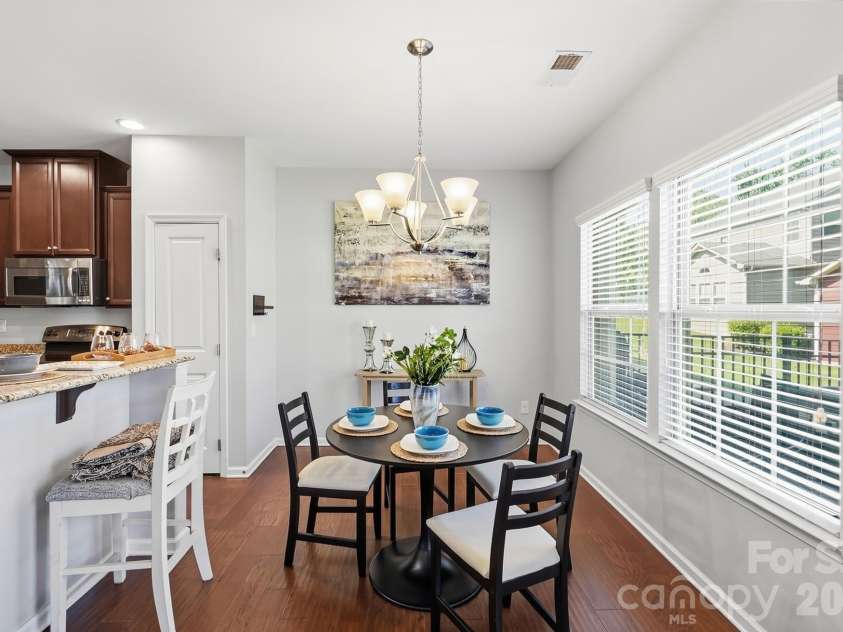 2450 Alyssa Lane, Charlotte, NC 28208.  MLS# CAR4400063, YatesRealty ID 37980. 