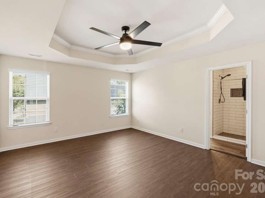 2450 Alyssa Lane, Charlotte, NC 28208.  MLS# CAR4400063, YatesRealty ID 37980. 