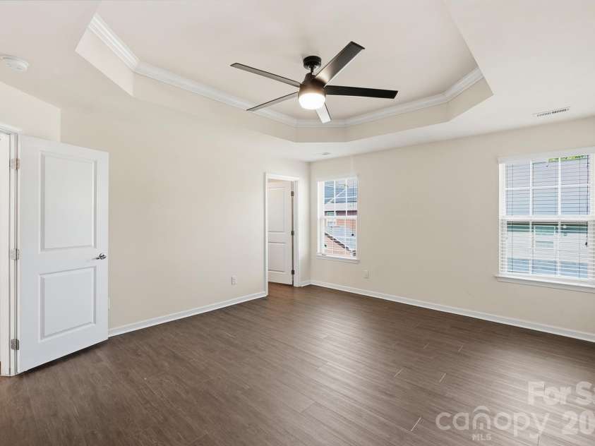 2450 Alyssa Lane, Charlotte, NC 28208.  MLS# CAR4400063, YatesRealty ID 37980. 