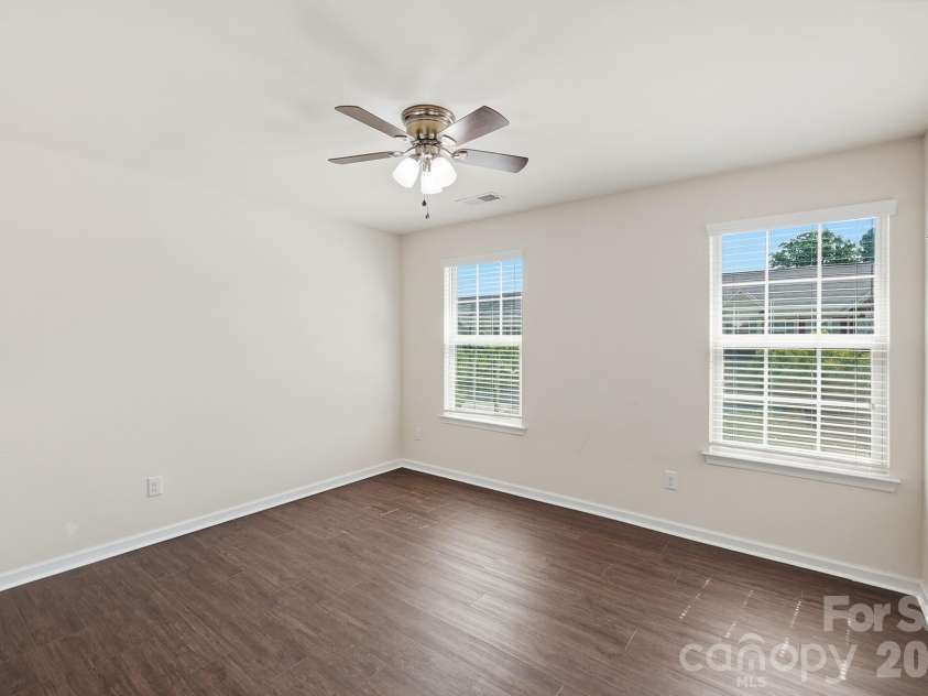 2450 Alyssa Lane, Charlotte, NC 28208.  MLS# CAR4400063, YatesRealty ID 37980. 