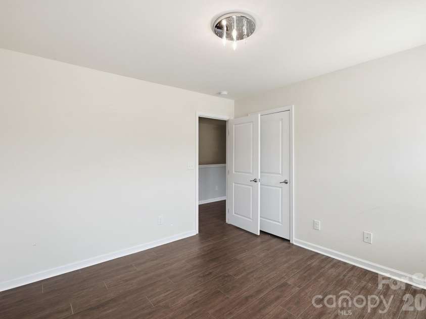 2450 Alyssa Lane, Charlotte, NC 28208.  MLS# CAR4400063, YatesRealty ID 37980. 