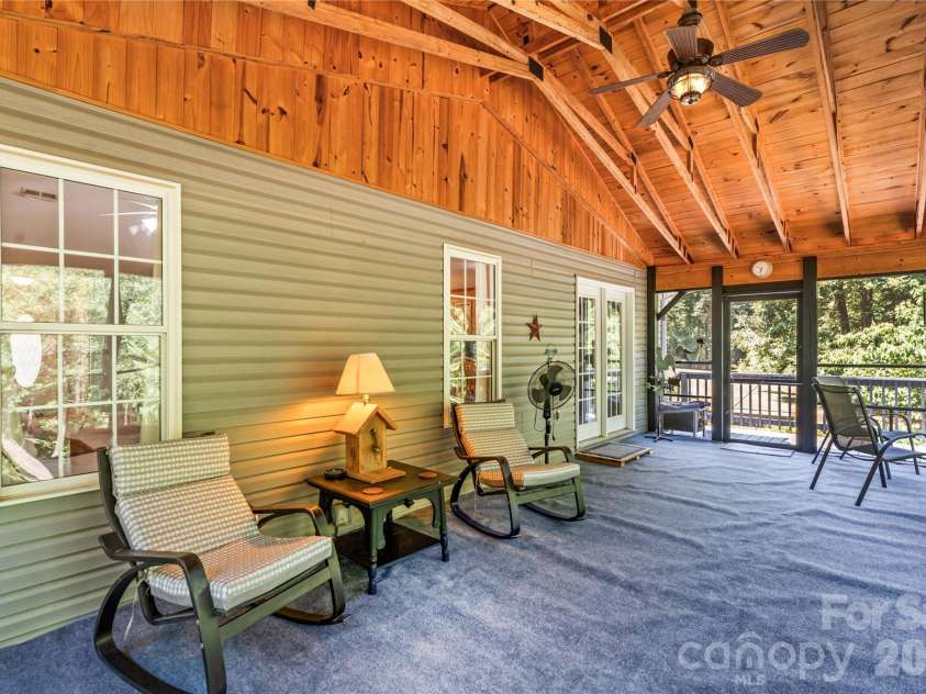 104 Parkers Grove Lane, Statesville, NC 28677.  MLS# CAR4400945, YatesRealty ID 37981. 