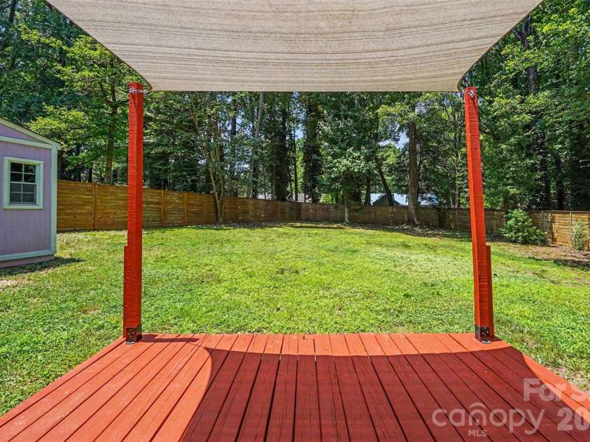 5301 Great Wagon Road, Charlotte, NC 28215.  MLS# CAR4401057, YatesRealty ID 37982. 