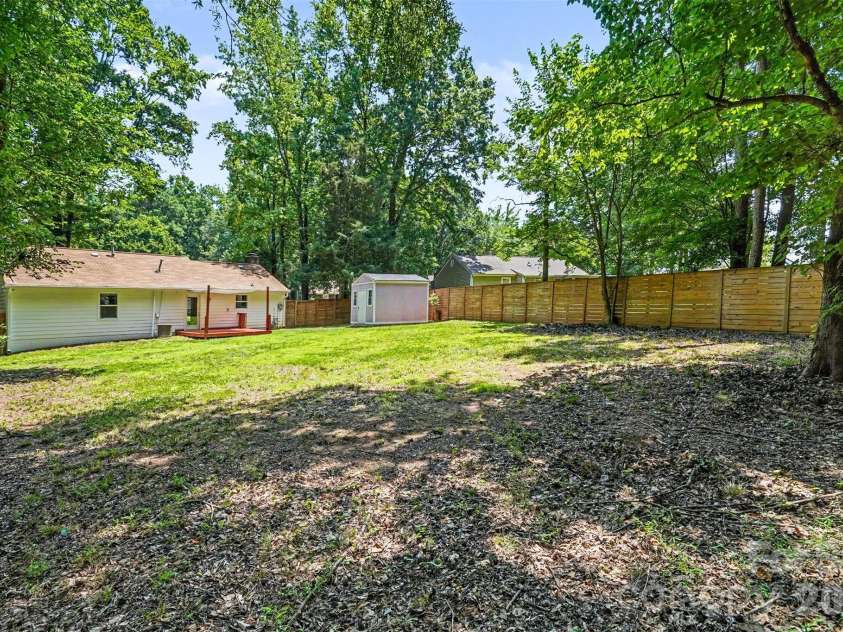 5301 Great Wagon Road, Charlotte, NC 28215.  MLS# CAR4401057, YatesRealty ID 37982. 
