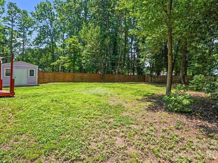 5301 Great Wagon Road, Charlotte, NC 28215.  MLS# CAR4401057, YatesRealty ID 37982. 