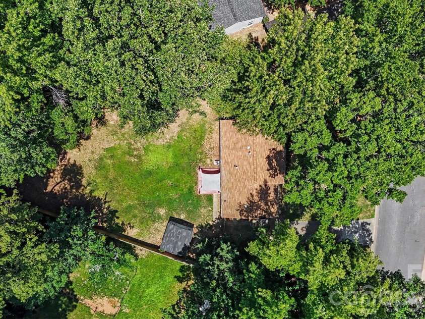 5301 Great Wagon Road, Charlotte, NC 28215.  MLS# CAR4401057, YatesRealty ID 37982. 