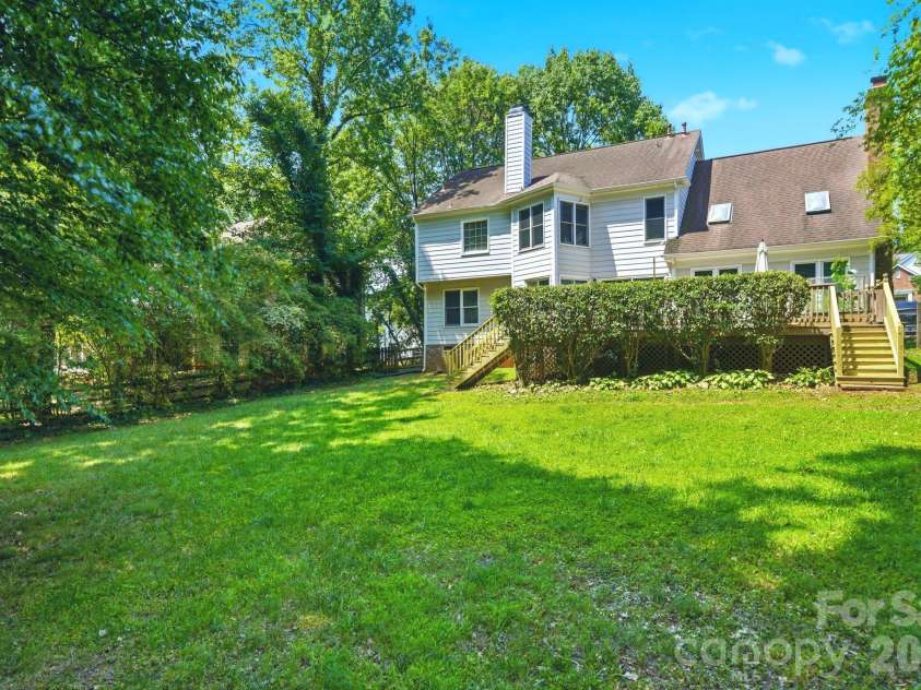 3616 Linden Berry Lane, Charlotte, NC 28269.  MLS# CAR4398496, YatesRealty ID 37983. Exterior Backyard