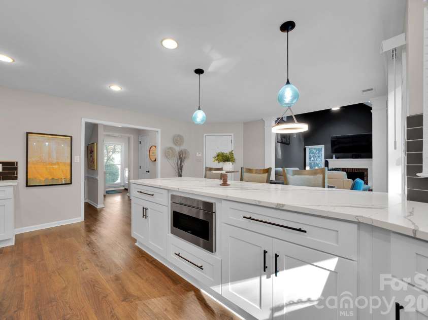 3616 Linden Berry Lane, Charlotte, NC 28269.  MLS# CAR4398496, YatesRealty ID 37983. Kitchen