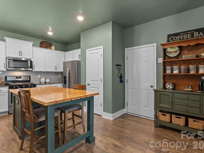 174 Cherry Birch Street, Mooresville, NC 28117.  MLS# CAR4398817, YatesRealty ID 37984. 