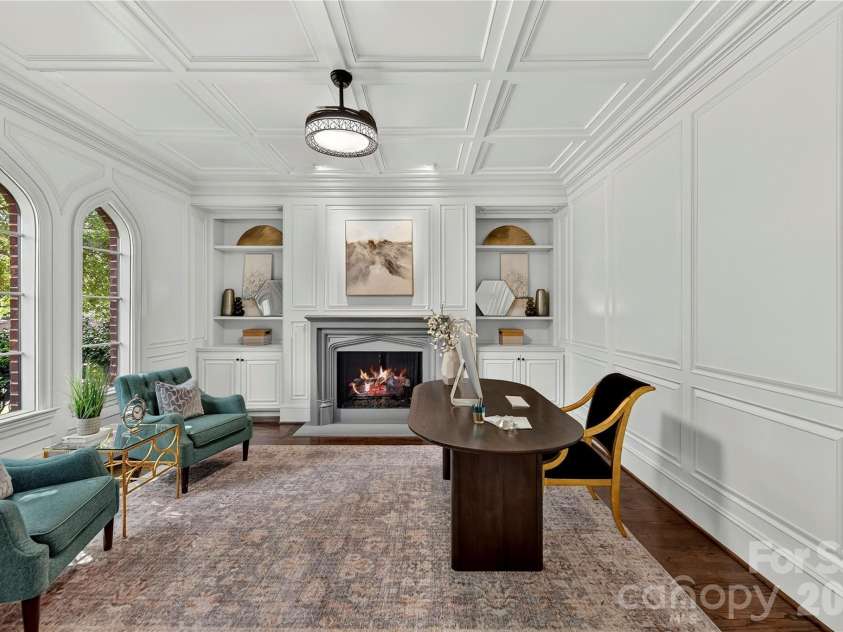 808 Huntington Park Drive, Charlotte, NC 28211.  MLS# CAR4369492, YatesRealty ID 37985. 