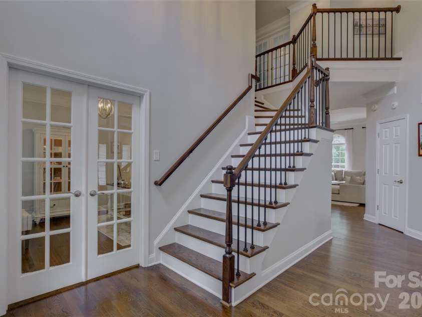 13722 Glen Abbey Drive, Charlotte, NC 28278.  MLS# CAR4391343, YatesRealty ID 37986. 