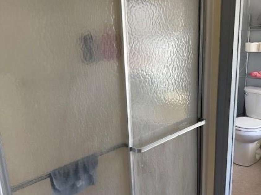 127 Knight N Gail Drive, Mooresville, NC 28115.  MLS# CAR4341014, YatesRealty ID 3799. Mas bath Separate Shower