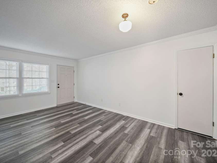 855 Nottingham Drive, Gastonia, NC 28054.  MLS# CAR4332279, YatesRealty ID 3799. 
