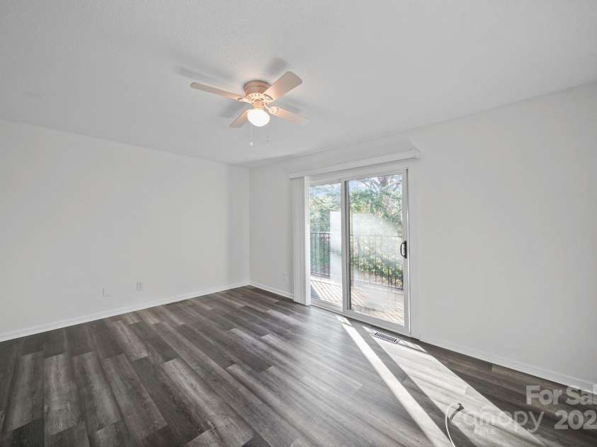 855 Nottingham Drive, Gastonia, NC 28054.  MLS# CAR4332279, YatesRealty ID 3799. 