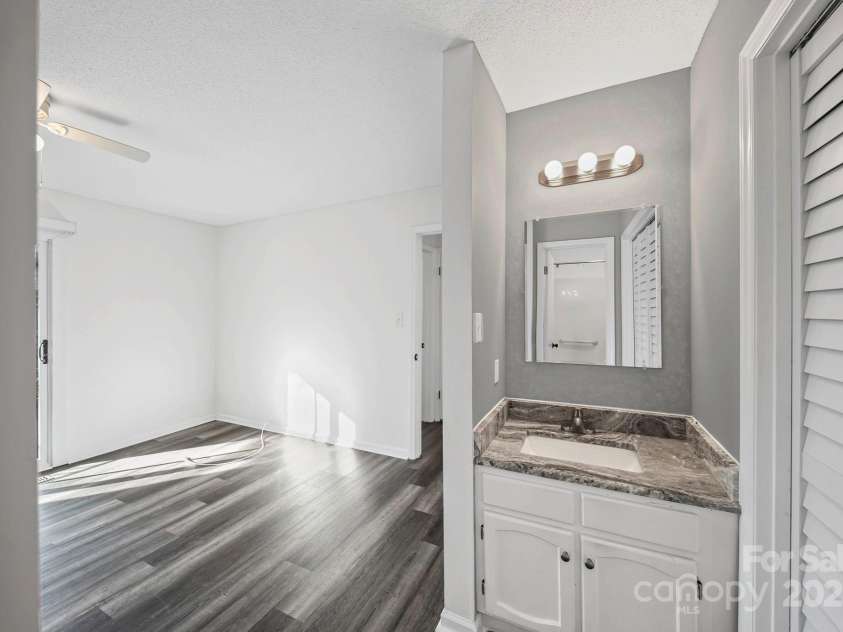 855 Nottingham Drive, Gastonia, NC 28054.  MLS# CAR4332279, YatesRealty ID 3799. 