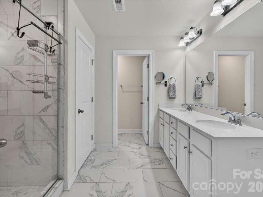 2116 Poplar Ridge Drive, Monroe, NC 28110.  MLS# CAR4401651, YatesRealty ID 37990. 