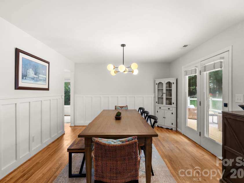 239 Windsor Forest Circle, Fletcher, NC 28732.  MLS# CAR4402613, YatesRealty ID 37991. 