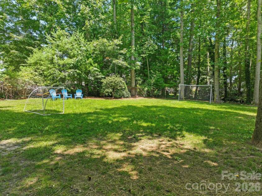 239 Windsor Forest Circle, Fletcher, NC 28732.  MLS# CAR4402613, YatesRealty ID 37991. 