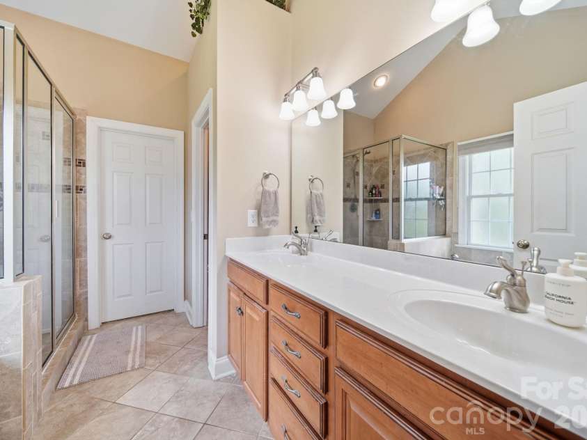 2637 Pamlico Drive, Shelby, NC 28152.  MLS# CAR4402932, YatesRealty ID 37996. 