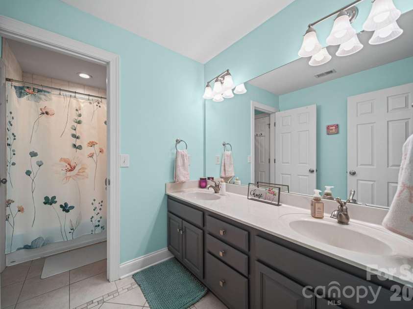 2637 Pamlico Drive, Shelby, NC 28152.  MLS# CAR4402932, YatesRealty ID 37996. 
