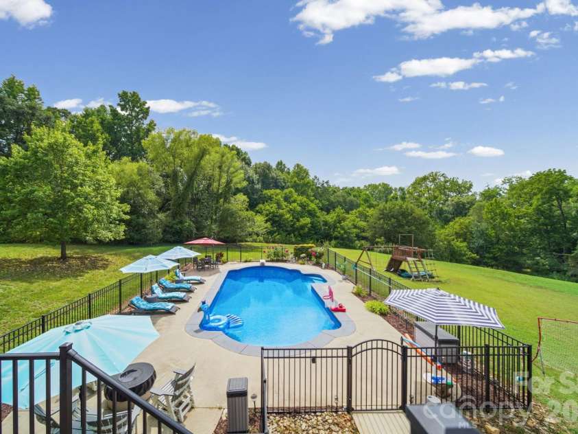 2637 Pamlico Drive, Shelby, NC 28152.  MLS# CAR4402932, YatesRealty ID 37996. 