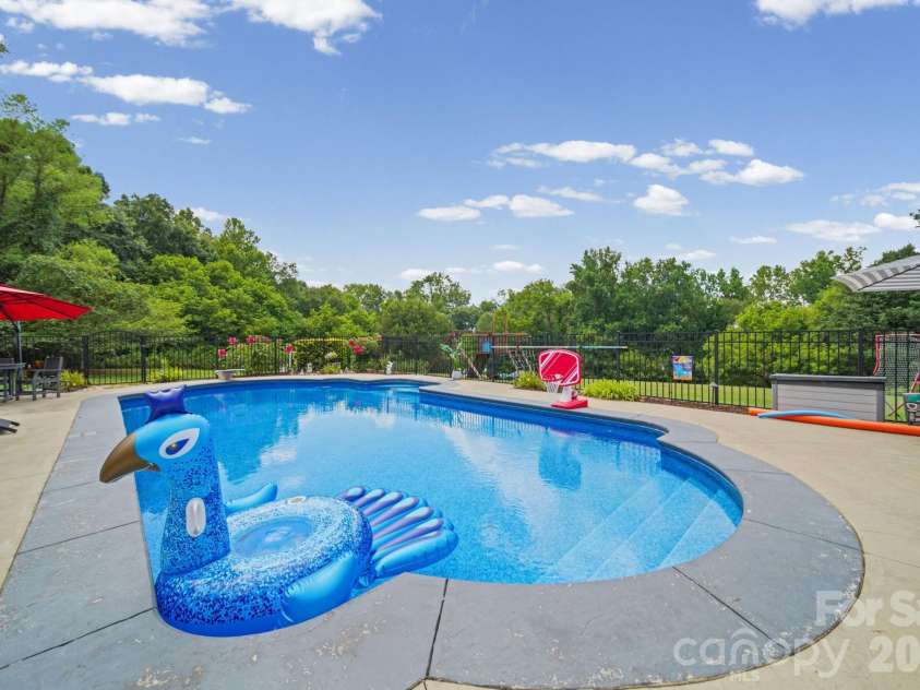 2637 Pamlico Drive, Shelby, NC 28152.  MLS# CAR4402932, YatesRealty ID 37996. 