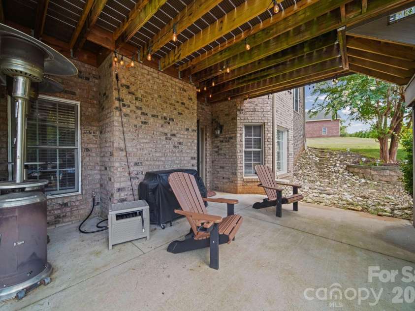 2637 Pamlico Drive, Shelby, NC 28152.  MLS# CAR4402932, YatesRealty ID 37996. 