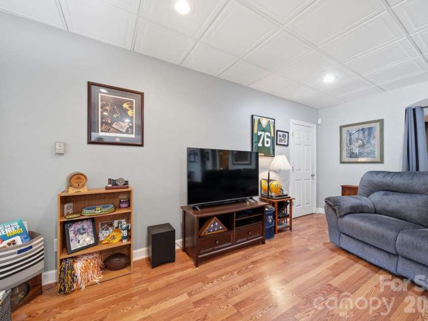 2637 Pamlico Drive, Shelby, NC 28152.  MLS# CAR4402932, YatesRealty ID 37996. 