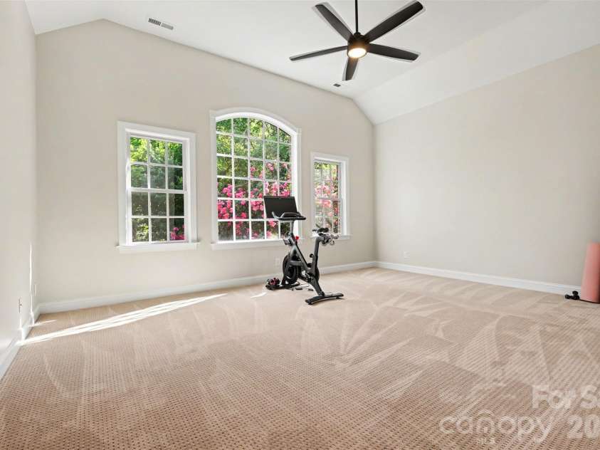 16619 Flintrock Falls Lane, Charlotte, NC 28278.  MLS# CAR4396273, YatesRealty ID 37997. 