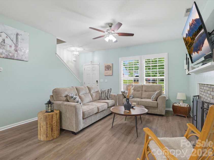 1566 Glenbar Court, Clover, SC 29710.  MLS# CAR4402689, YatesRealty ID 37999. 