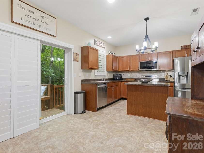 1566 Glenbar Court, Clover, SC 29710.  MLS# CAR4402689, YatesRealty ID 37999. 