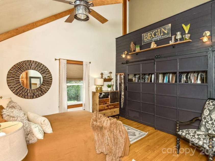 25 View Ridge Parkway, Leicester, NC 28748.  MLS# CAR4288703, YatesRealty ID 38. 