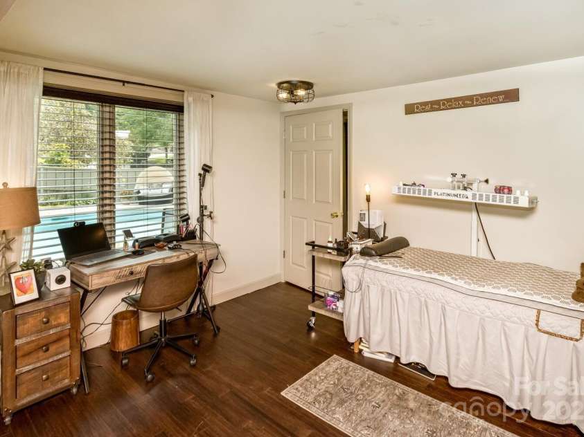 25 View Ridge Parkway, Leicester, NC 28748.  MLS# CAR4288703, YatesRealty ID 38. 