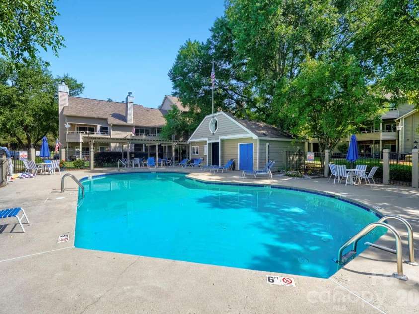 2520 Stradbrook Drive, Charlotte, NC 28210.  MLS# CAR4396722, YatesRealty ID 380. Community Pool just steps away.
