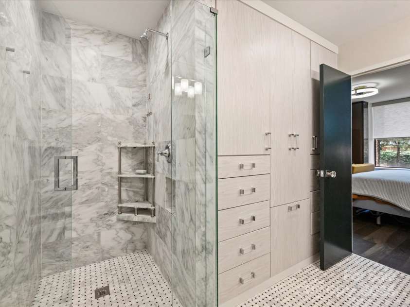 1300 Queens Road, Charlotte, NC 28207.  MLS# CAR4283635, YatesRealty ID 3800. Primary Marble Shower