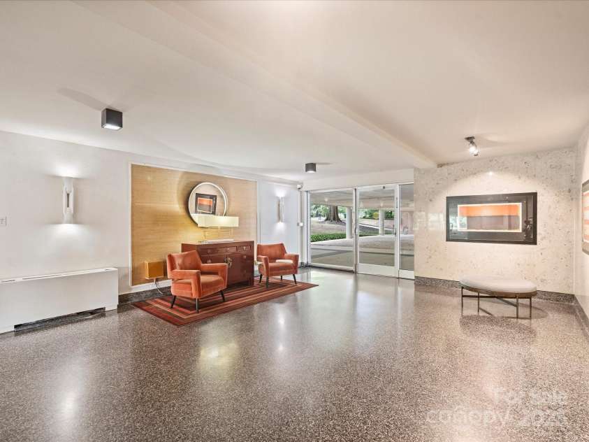 1300 Queens Road, Charlotte, NC 28207.  MLS# CAR4283635, YatesRealty ID 3800. Secure Lobby
