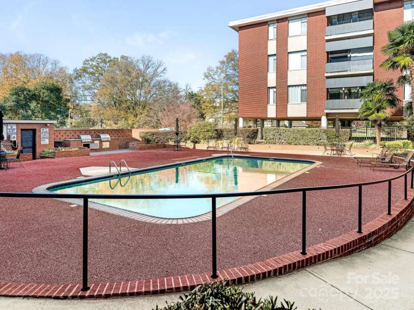 1300 Queens Road, Charlotte, NC 28207.  MLS# CAR4314374, YatesRealty ID 3800. Pool