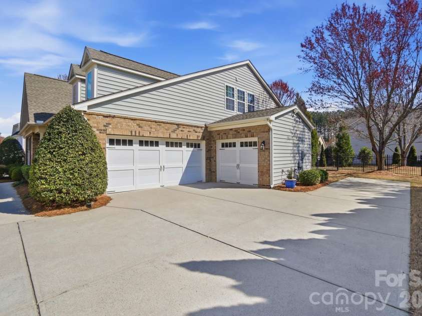 150 Black Mountain Drive, Fort Mill, SC 29708.  MLS# CAR4356457, YatesRealty ID 3800. 