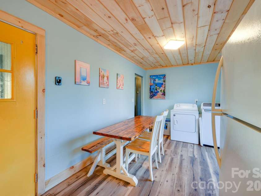 297 Amelia Drive, Marion, NC 28752.  MLS# CAR4327844, YatesRealty ID 3800. 