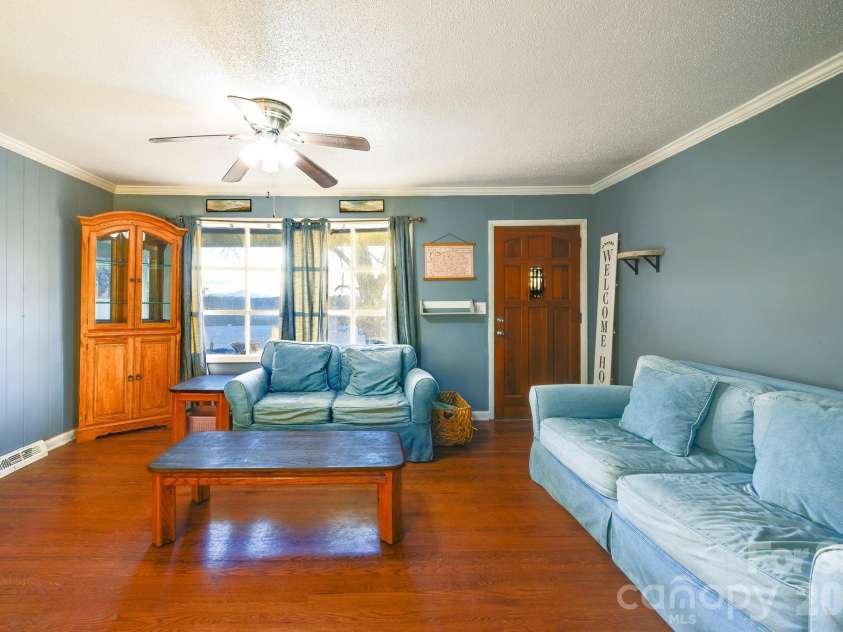 297 Amelia Drive, Marion, NC 28752.  MLS# CAR4327844, YatesRealty ID 3800. 