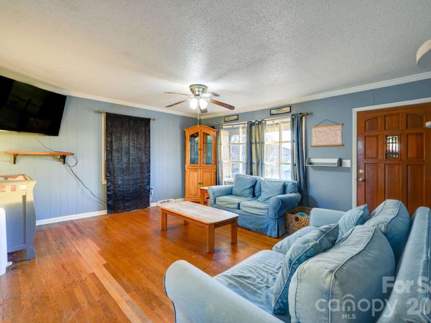 297 Amelia Drive, Marion, NC 28752.  MLS# CAR4327844, YatesRealty ID 3800. 