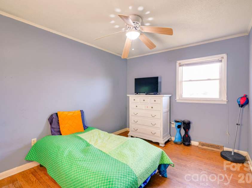 297 Amelia Drive, Marion, NC 28752.  MLS# CAR4327844, YatesRealty ID 3800. 