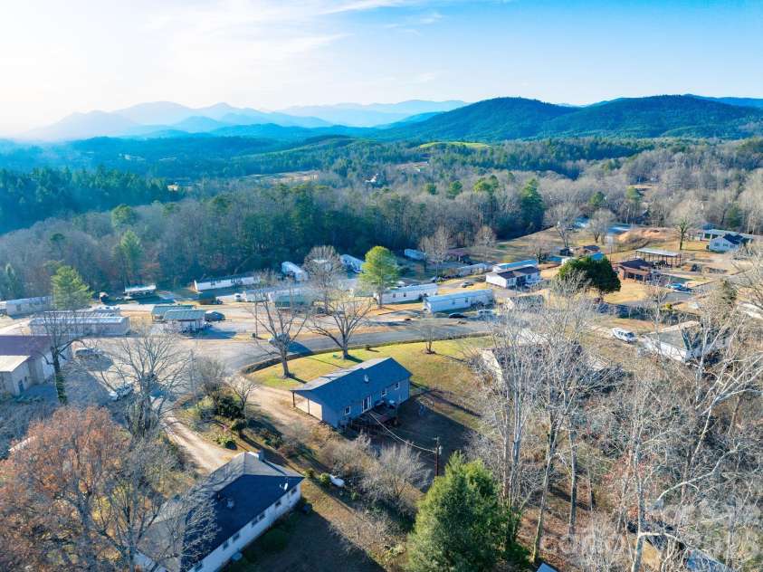 297 Amelia Drive, Marion, NC 28752.  MLS# CAR4327844, YatesRealty ID 3800. 