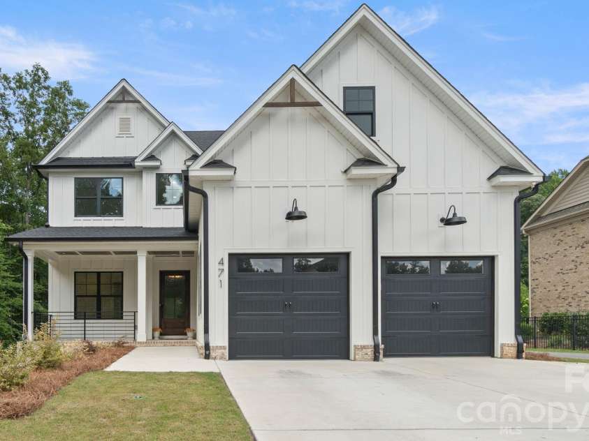 471 Kimbrell Crossing Drive, Fort Mill, SC 29715.  MLS# CAR4403359, YatesRealty ID 38000. 